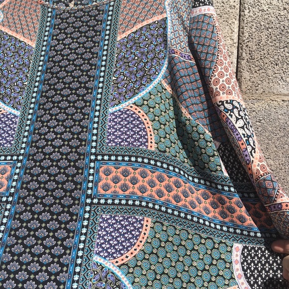 Rose + Olive Blouse Women’s 2X Floral 3/4 Sleeve Pink Blue Multi Pattern Hi Low - Picture 9 of 12